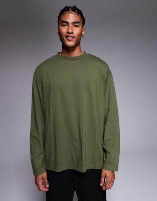 Langärmliges Oversize-T-Shirt aus schwerem Material in Khaki-Grün Grün S