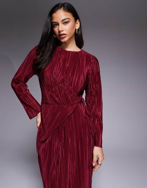 ASOS DESIGN – Langärmliges, plissiertes Wickel-Maxikleid in Weinrot mit Taillenschnürung, 2 von 4
