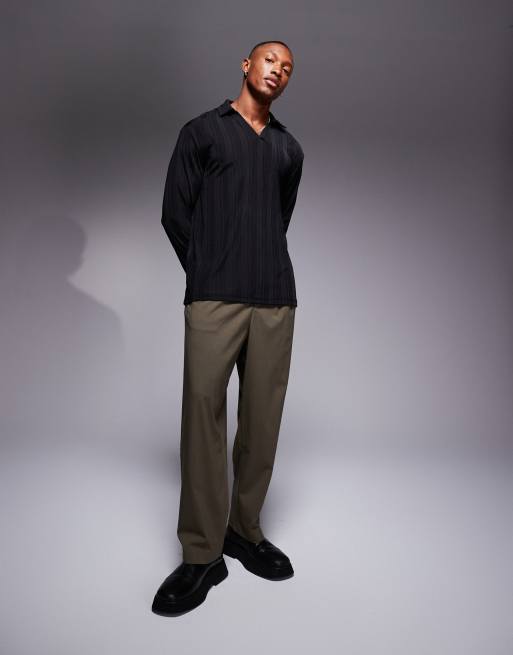 ASOS DESIGN – Langärmliges Polohemd in Schwarz mit durchscheinendem Rippenmuster und tiefem V-Ausschnitt, 2 von 4