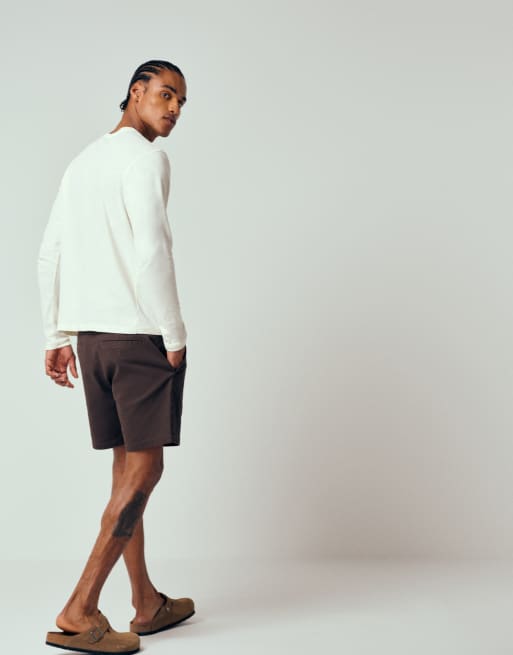 ASOS DESIGN – Langärmliges Regular-Fit-T-Shirt in cremeweißer Leinenoptik mit Henley-Ausschnitt, 3 von 12