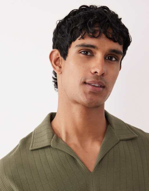 ASOS DESIGN – Langärmliges Relaxed-Fit-Oberteil in Khaki mit Polokragen und Struktur, 4 von 5