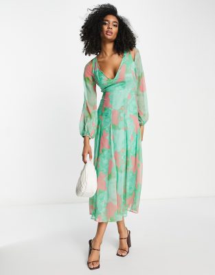 ASOS DESIGN - Langärmliges, rückenfreies Maxikleid mit Zierausschnitten, Godetfalten und abstraktem Blumenmuster-Bunt