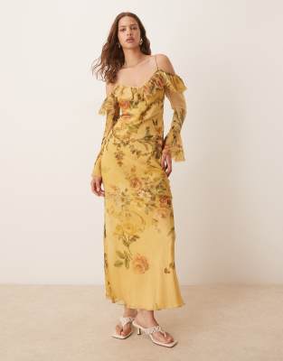 ASOS DESIGN - Langärmliges, schulterfreies Maxikleid mit Rüschen und Vintage-Blumenmuster-Bunt