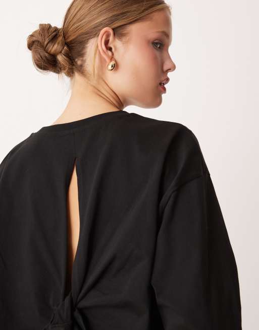 ASOS DESIGN – Langärmliges Shirt in Schwarz mit verdrehter Rückseite, 4 von 4