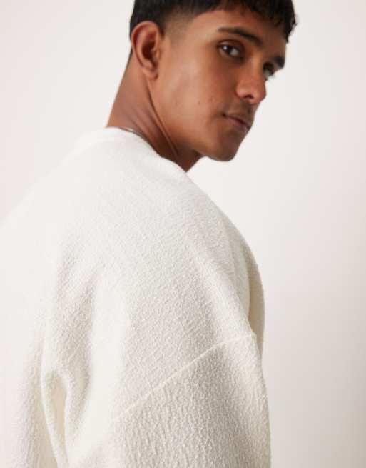 ASOS DESIGN – Langärmliges Super-Oversize-T-Shirt in gebrochenem Weiß mit weiten Ärmeln, 2 von 4