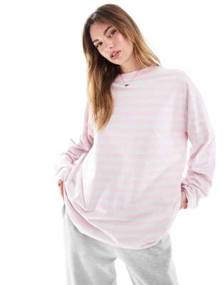 ASOS DESIGN - Langärmliges T-Shirt in Rosa gestreift