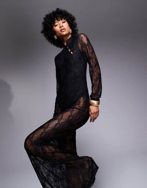 ASOS DESIGN – Langärmliges, transparentes Spitzen-Maxikleid in Schwarz mit Body und Kragendetail, 2 von 4