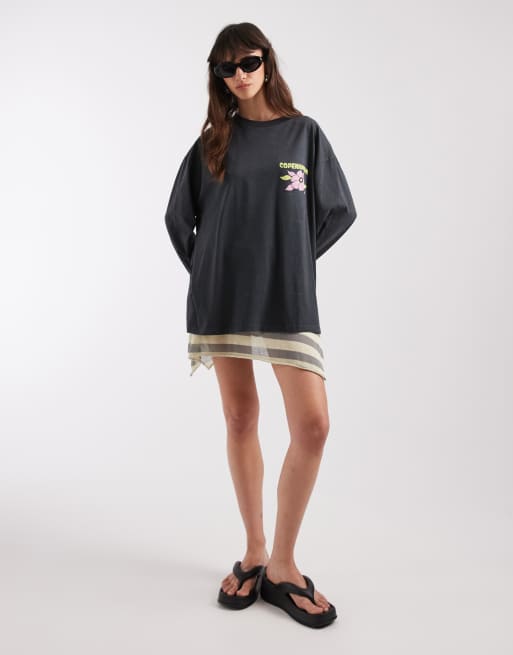 ASOS DESIGN – Langarmshirt in verwaschenem Anthrazit mit „Copenhagen“-Print, 3 von 4
