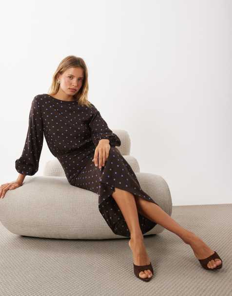 ASOS DESIGN - Lange blousonjurk met lange mouwen in chocoladebruin met blauwe stippen - view 1