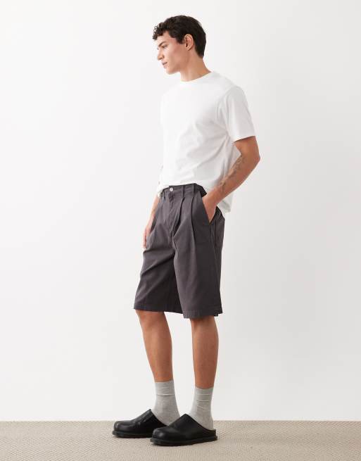ASOS DESIGN – Lange Chino-Jorts in Grau mit Bundfalten, 3 von 5