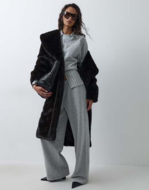 ASOS DESIGN lange faux-fur jas met opstaande boord in donkerbruin - view 1