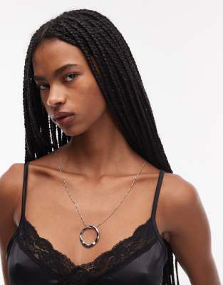 ASOS DESIGN - Lange Halskette in Silberoptik mit rundem Anhänger