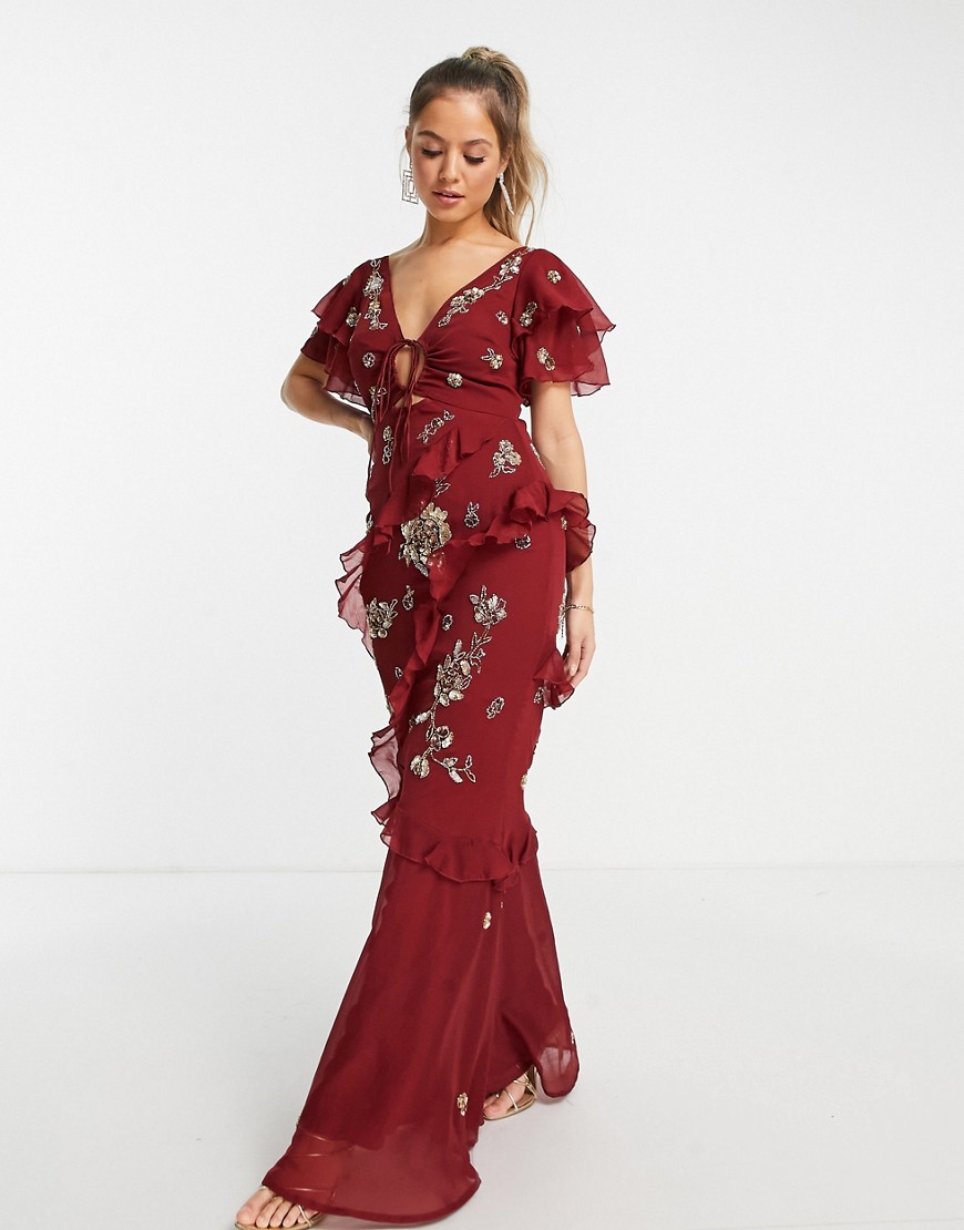 ASOS DESIGN - Lange jurk met versiering, ruches en korte mouwen van fil coupé-Rood