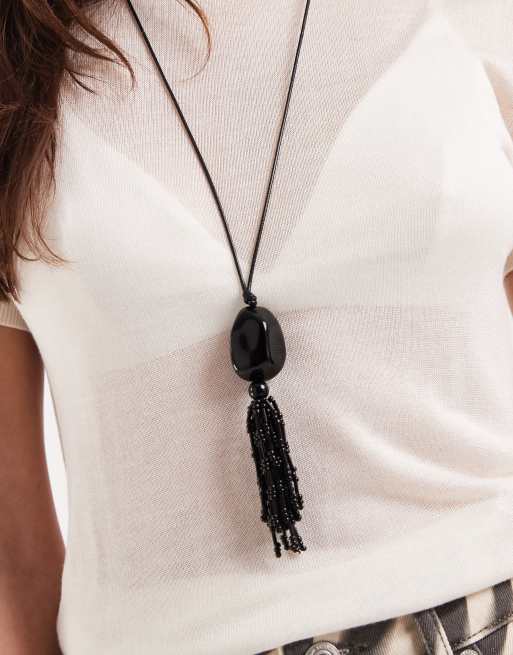 ASOS DESIGN – Lange Kordelhalskette in Schwarz mit Quastenanhänger, 4 von 4