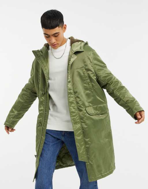 ASOS DESIGN - Lange parka van hoogglanzend nylon in groen