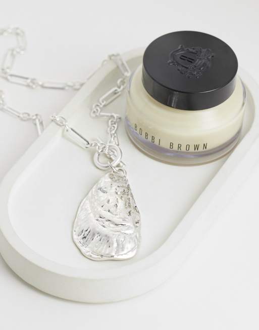ASOS DESIGN – Lange, silberfarbene Halskette mit Muschelanhänger und T-Steg, 3 von 4