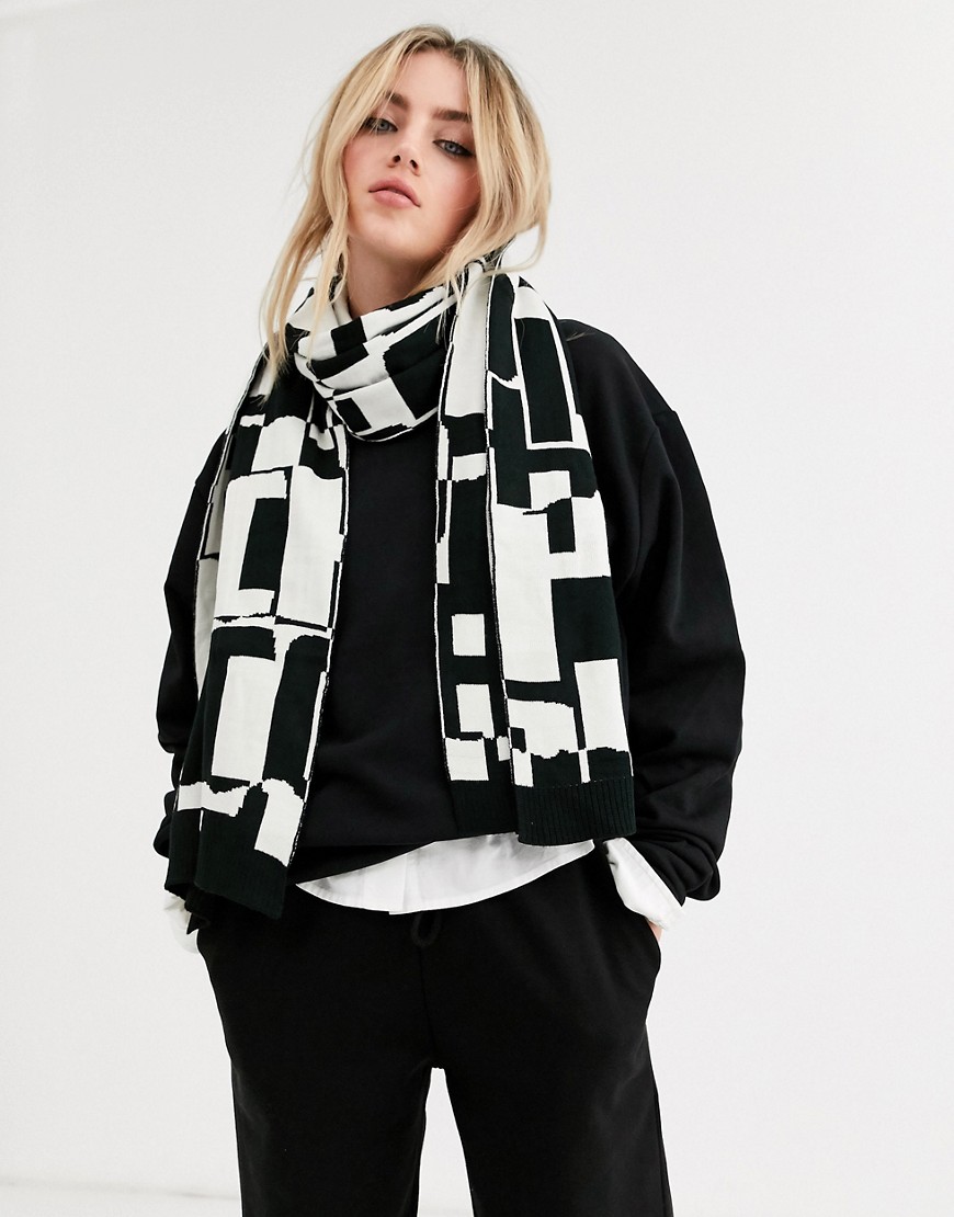 ASOS DESIGN - Lange sjaal met krantenprint in zwart en wit-Multi
