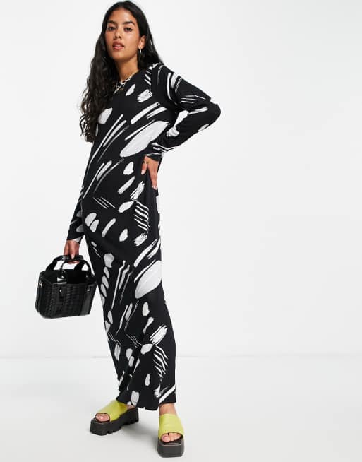 ASOS DESIGN - Lange T-shirtjurk met lange mouwen en abstracte print in zwart en wit 