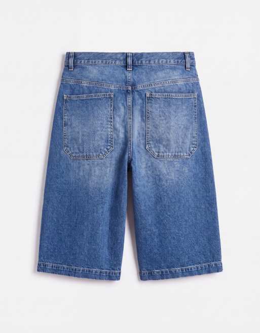 ASOS DESIGN – Länger geschnittene Jeans-Jorts in verwaschenem Mittelblau, 7 von 7