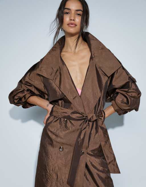 ASOS DESIGN langer Oversize-Trenchcoat mit Schulterpolstern in Bronze, 2 von 5
