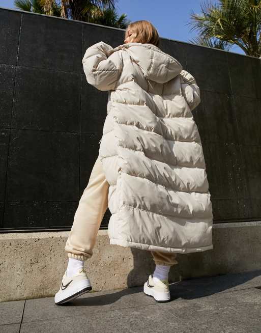 ASOS DESIGN Langer Puffer Mantel in Creme