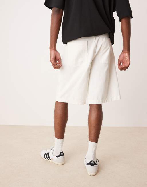 ASOS DESIGN - Langere short met strikceintuur en plooien in ecru, 4 van 5