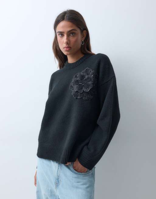 ASOS DESIGN langærmet striktrøje med blomsterbroderi i sort, 4 af 5