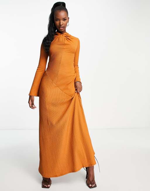 ASOS DESIGN - Langærmet tekstureret maxikjole i rust med snoet halsudskæring