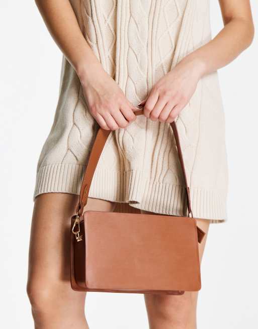 ASOS DESIGN - Langwerpige schoudertas met brede band in chocoladebruin