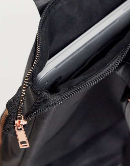 Black and gold outlet laptop backpack