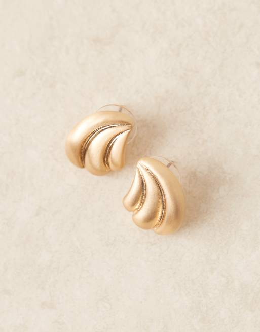 ASOS DESIGN large stud earrings with triple bubble design in brushed gold tone, 2 of 3