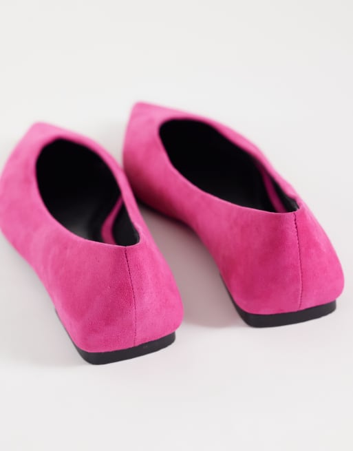 ASOS DESIGN Lari premium real suede pointed ballets in pink, 4 of 4