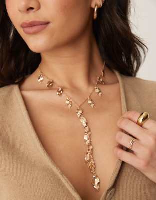 ASOS DESIGN - Lariat-Halskette in Used-Gold-Optik mit Blattdetail-Goldfarben