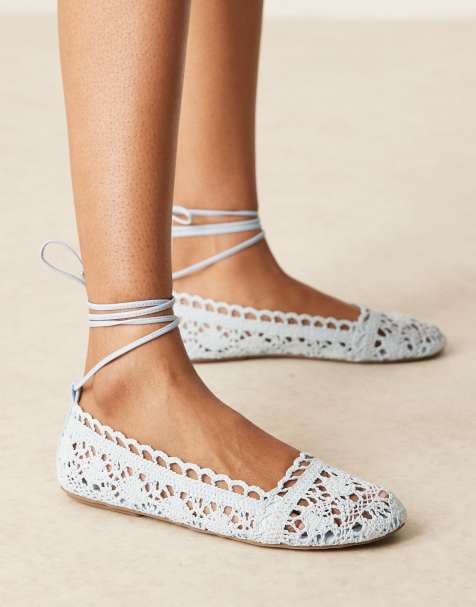 ASOS DESIGN - Larissa - Lyseblå hæklede ballerinaer med bindebånd om anklen - view 1