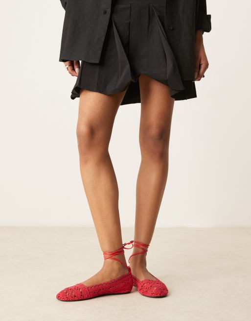 ASOS DESIGN – Larissa – Röda, virkade ballerinaskor med knytband runt ankeln, 4 av 4