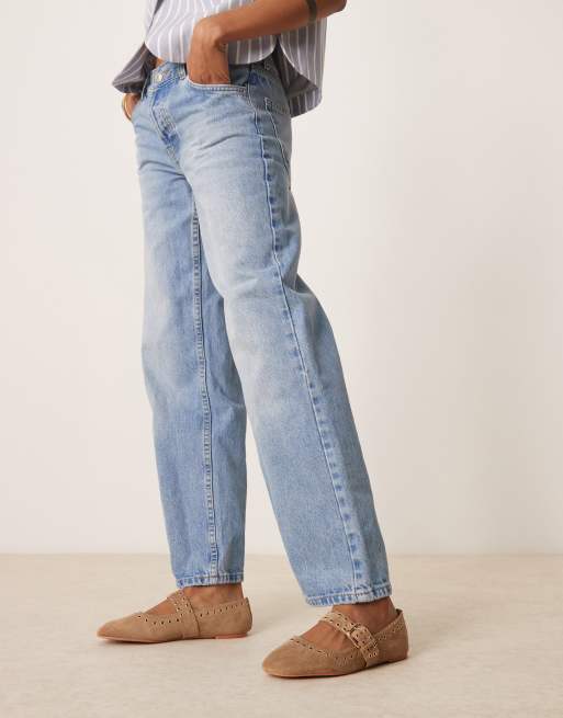 ASOS DESIGN – Larson – Mary-Jane-Ballerinas aus Wildlederimitat in Taupe mit Ösendetails, 3 von 4