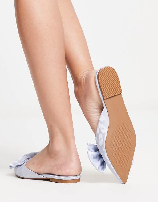 ASOS DESIGN - Lass - Spidse flade mules med oversized sløjfe i blå satin, 3 af 4