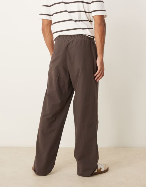 ASOS DESIGN – Lässig geschnittene Hose aus Leinenmix in Braun, 2 von 5