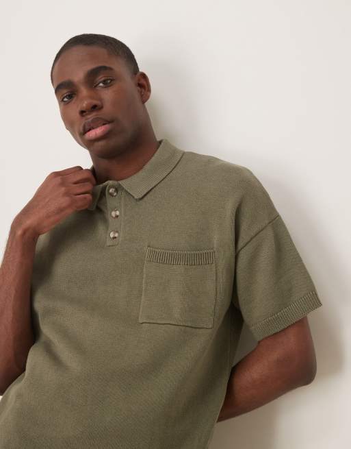 ASOS DESIGN – Lässig und kastig geschnittenes Polohemd aus mittelschwerer Baumwolle in Khaki mit Brusttasche