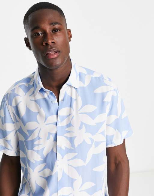 ASOS DESIGN – Lässiges Hemd mit großem Blumenmuster in Blau, 3 von 4