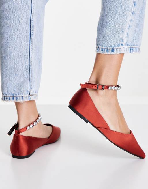 ASOS DESIGN - Latasha - Rustrøde ballerinaer i satin med spids tå og ankelrem, 2 af 4