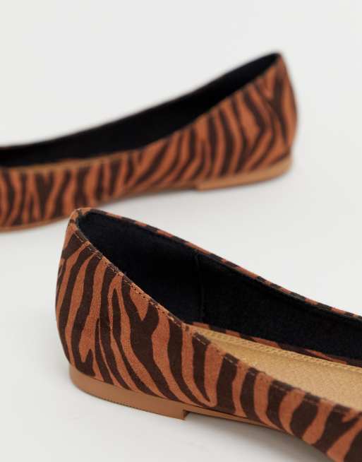 Tiger hot sale flats shoes