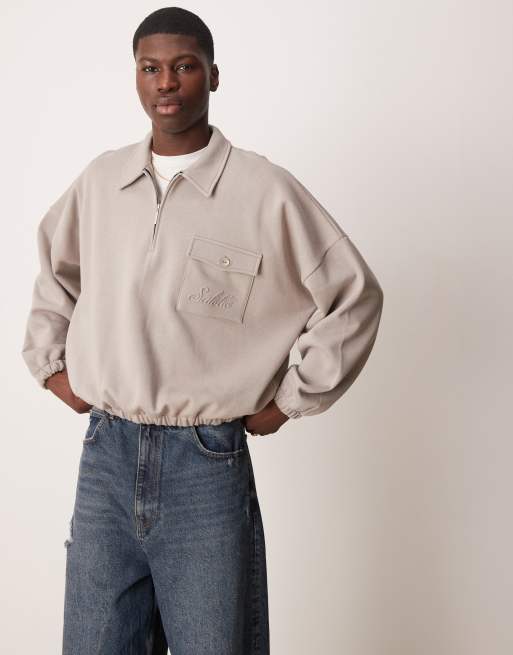 ASOS DESIGN - Latte-beige oversized polotrøje med broderet lomme i firkantet pasform