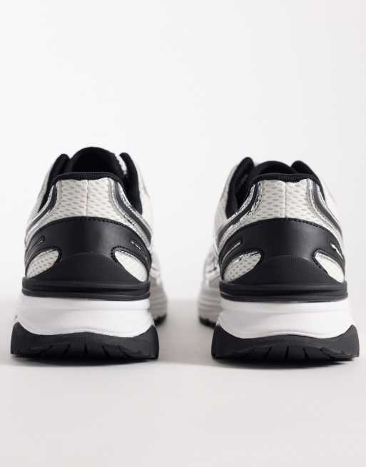 ASOS DESIGN – Laufsneaker in Weiß und Silber, 4 von 5