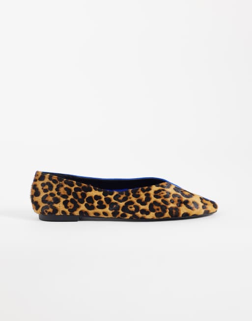 ASOS DESIGN - Lawn - Ballerine in pelle e camoscio effetto cavallino blu cobalto e leopardato, 2 di 4