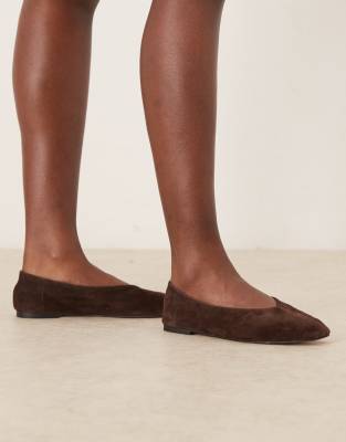 ASOS DESIGN - Lawn - Hochwertige Ballerinas aus Wildleder in Schokobraun-Brown
