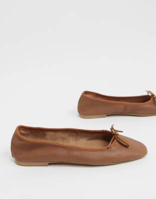 ballet flats leather