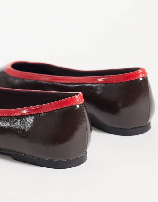 ASOS DESIGN Layla bailarinas de punta cuadrada en chocolate y rojo, 3 de 4
