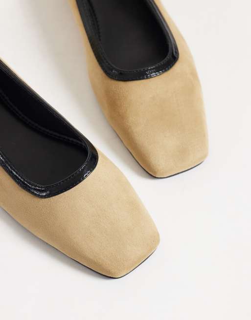 ASOS DESIGN Layla Ballerinas mit eckiger Spitze in Sand aus Velourslederimitat und Schwarz, 4 von 4