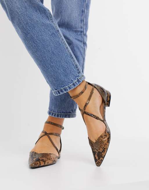 pointed snakeskin flat shoes